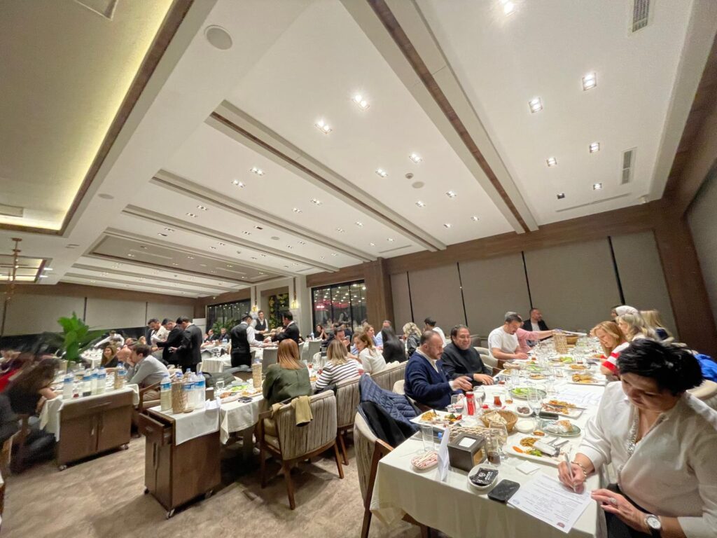 GKV Mezunları Ramazan Sofrasında Buluştu
