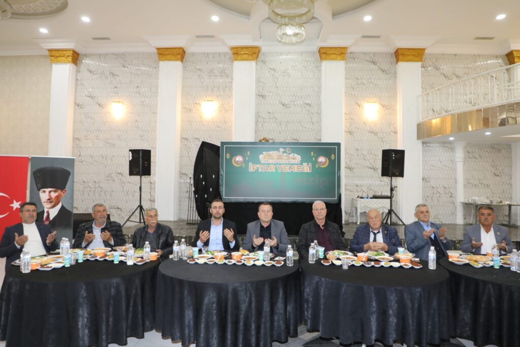 Nizip Belediye Başkanı Ali Doğan, Muhtarlarla İftar Programında Buluştu