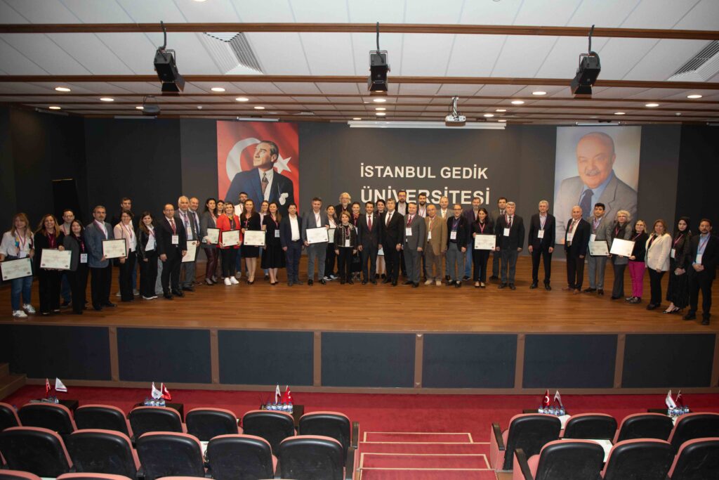 HKÜ’nün 4 Bölümü Daha Akredite Oldu!