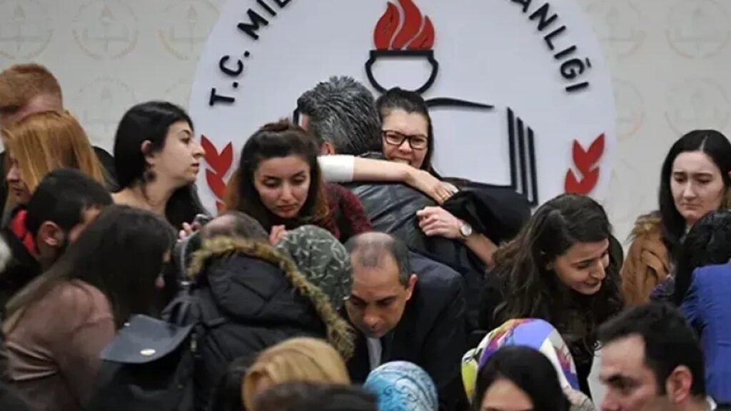 2025 Sözleşmeli Öğretmen Atama Takvimi Açıklandı: 15 Bin Öğretmen Ataması Ne Zaman Yapılacak?