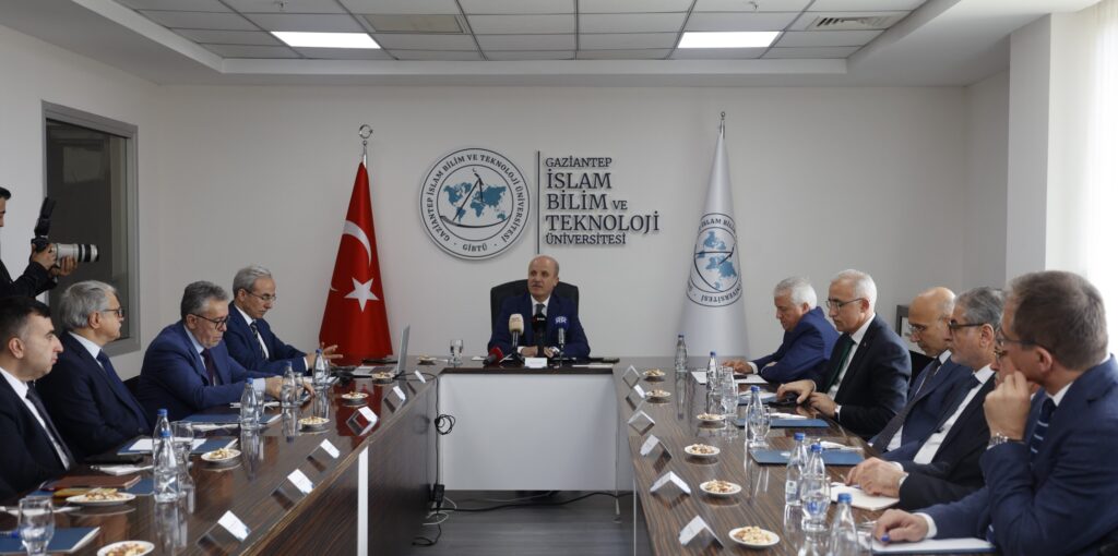 GİBTÜ Senatosu YÖK Başkanı Özvar’ın başkanlığında toplandı