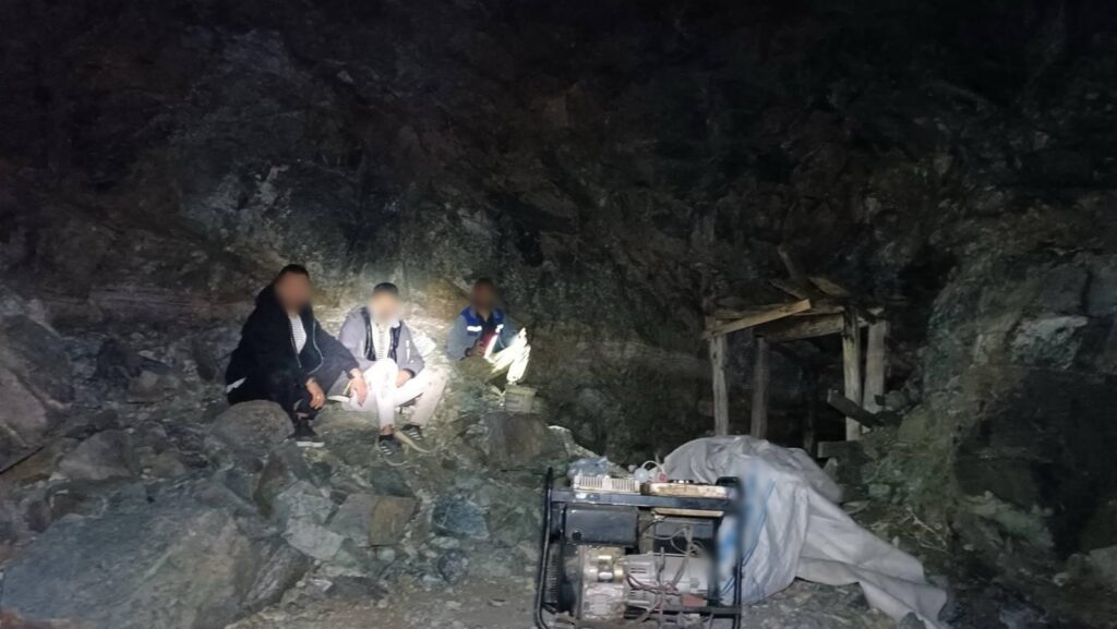 Gaziantep’te kaçak krom madeni operasyonu: 4 kişi suçüstü yakalandı