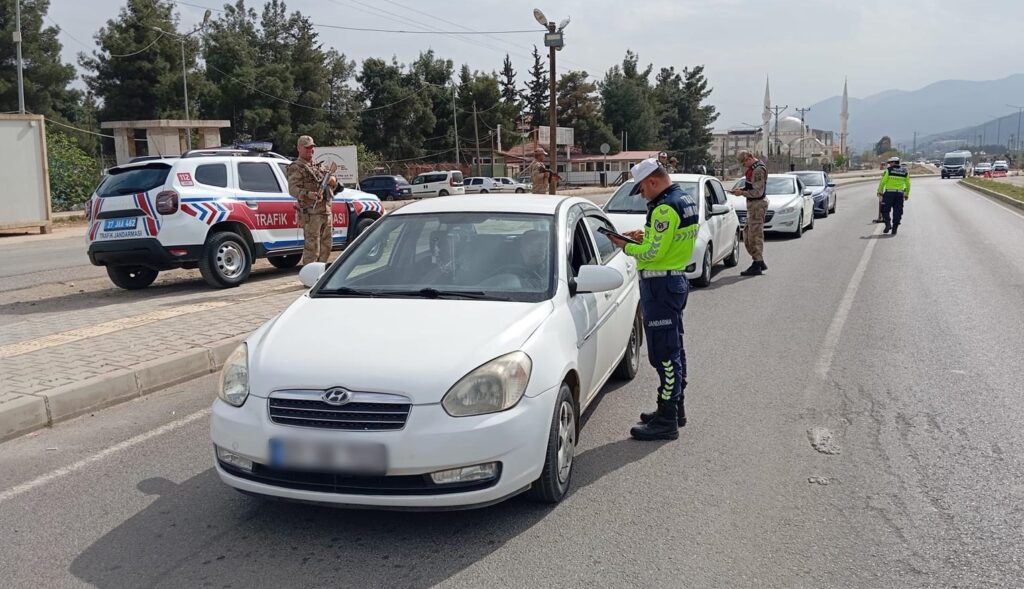 Gaziantep’te bayram denetim bilançosu açıklandı: 826 araca 2,9 milyon TL ceza!