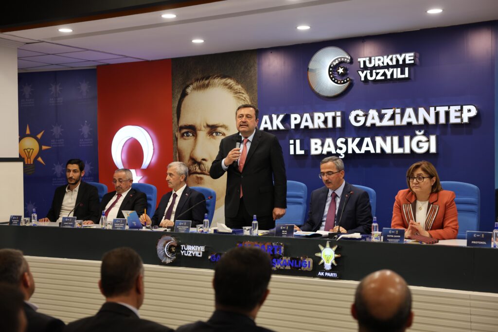 AK Parti Gaziantep’te Yerel Yönetimler Toplantısı