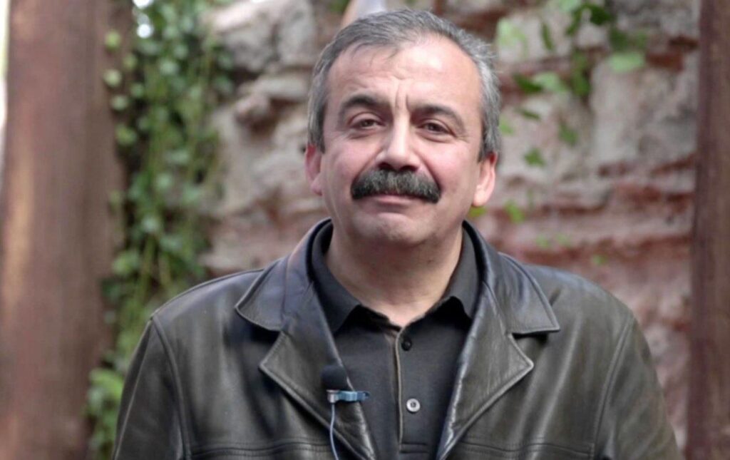 Hastaneden açıklama: Sırrı Süreyya Önder’in hayati tehlikesi devam ediyor