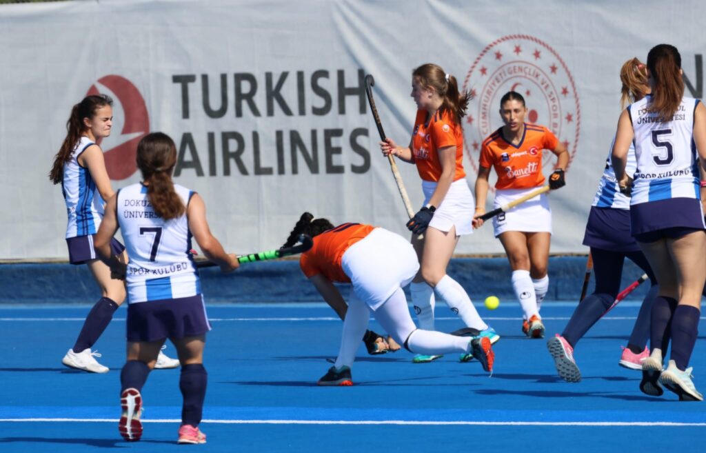 Hokeyin Sultan ve Kaplanları Erkekler Süper Lig Play-Off’a Hızlı Başladı