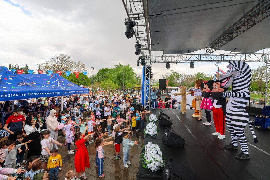 Gaziantep’te Anne Bebek Festivali Coşkuyla Başladı