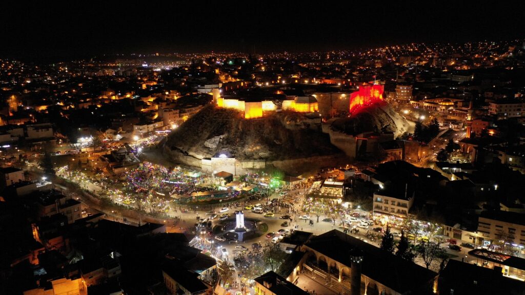 Gaziantep’te Okul Bahçeleri Hafta Sonu Otopark Oluyor