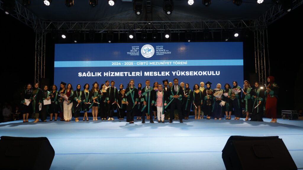 GİBTÜ’de Mezuniyet Coşkusu Yaşandı