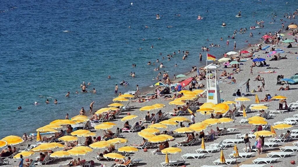 2025 Kurban Bayramı tatili 9 gün mü olacak? Bakan Ersoy’dan açıklama