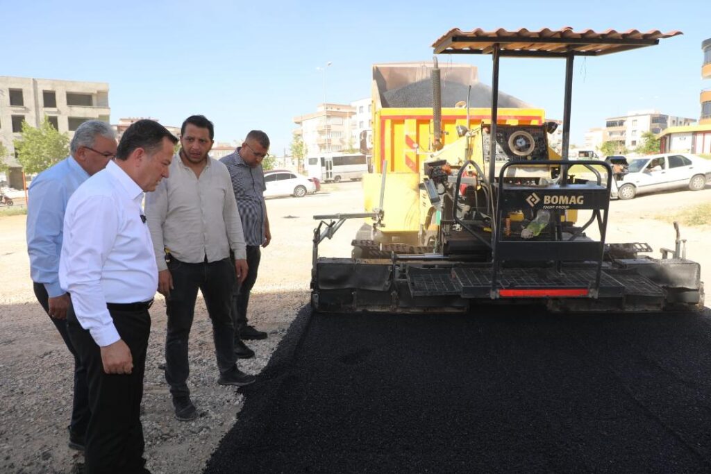 Başkan Doğan: “Nizip’in her sokağına sıcak asfalt değecek”