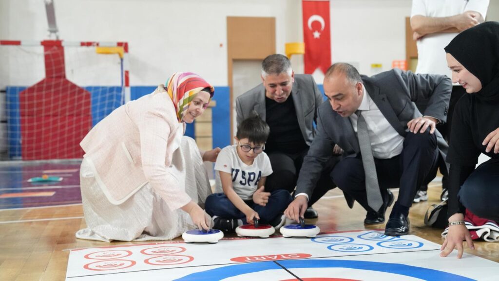 GAÜN Ve Engelsiz Yaşam Merkezi’nden Engelliler Haftası Etkinliği