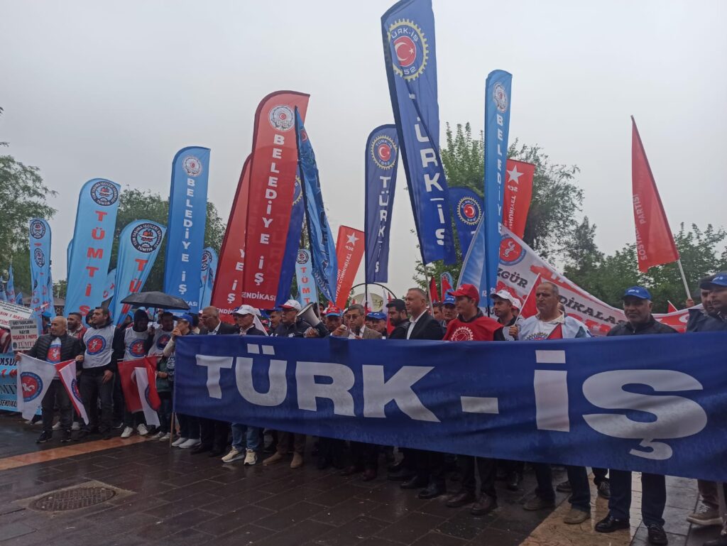 Türk-İş Gaziantep’te Emekçilerin 1 Mayıs Taleplerini Haykırdı