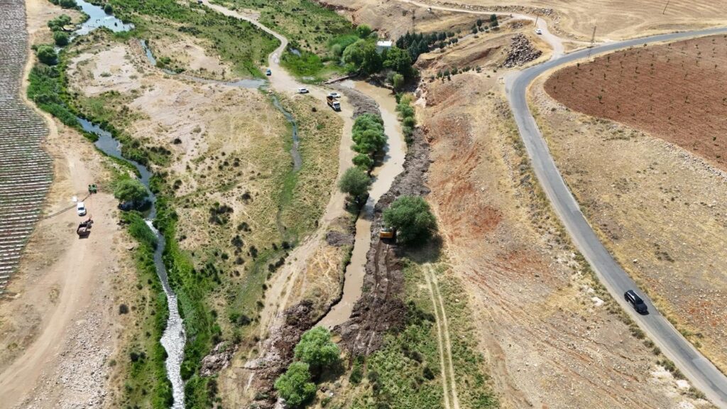 Belediye Temizlemedi, Meclis Üyesi Direksiyon Başına Geçti