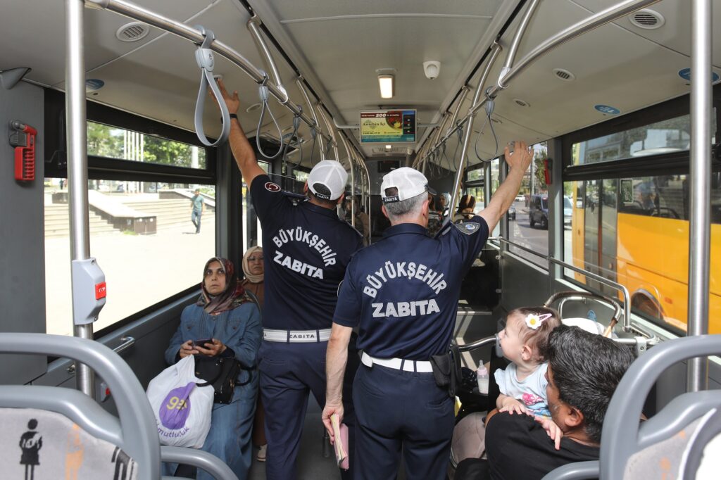 Gaziantep’te Klimasını Açmayan Yandı! 125 Sürücüye Ceza