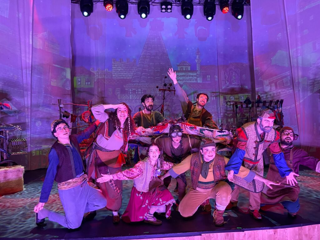 Gaziantep Şehir Tiyatrosu’na Yılın Tiyatro Ekibi Ödülü!