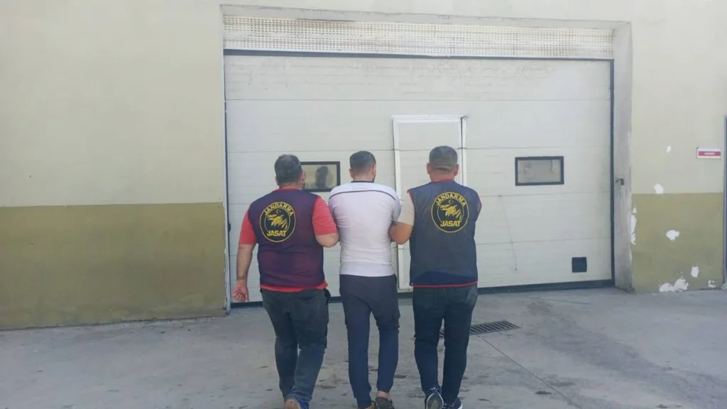 Gaziantep’te aranma kaydı bulunan şahıs Jasat’tan kaçamadı