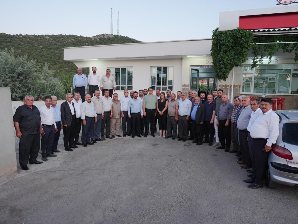 Yılmaz 42 mahalle muhtarı ile bir araya geldi