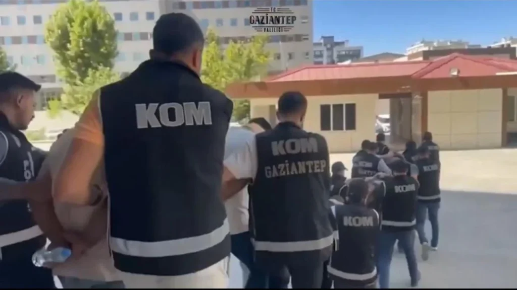 Gaziantep’te “joker” operasyonunda 40 şüpheli tutuklandı!