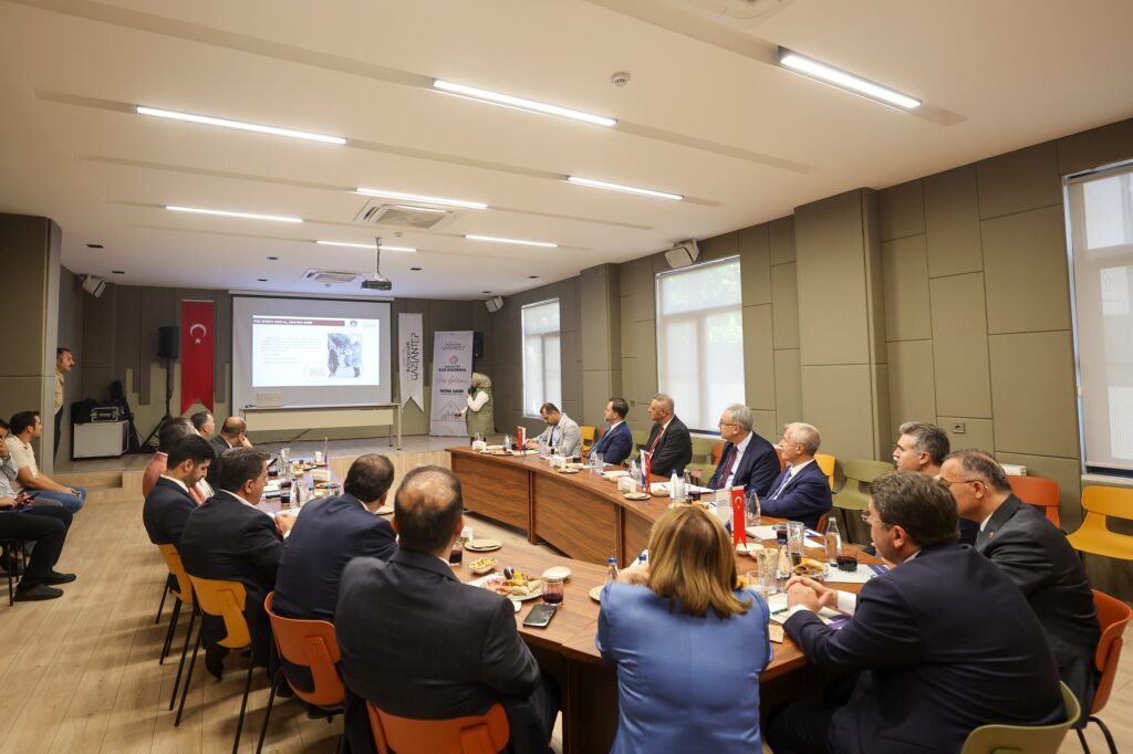 Aile akademisi örnek bir uygulama, tüm Türkiye’ye yayılmalı