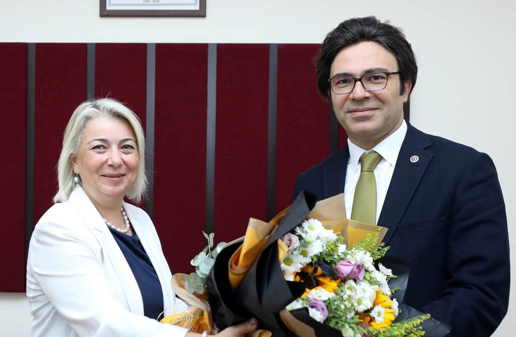 GAÜN’de görev değişimi