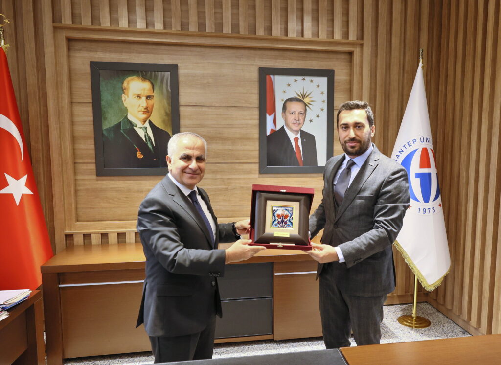 Gaziantep MÜSİAD’tan rektöre ziyaret!