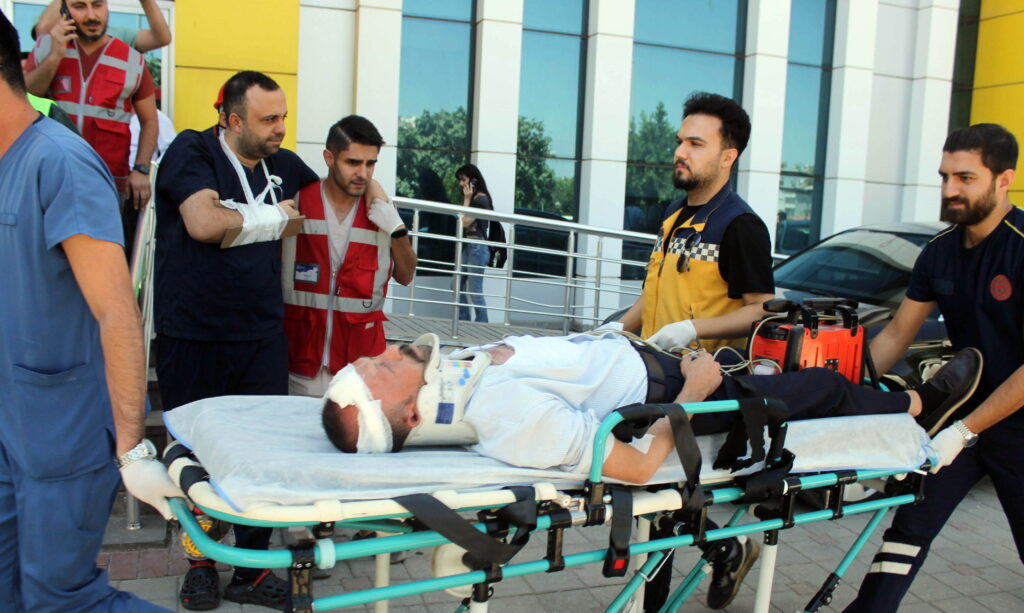 GAÜN Diş Hekimliği Fakültesi Hastanesi’nde gerçeğini aratmayan deprem tatbikatı