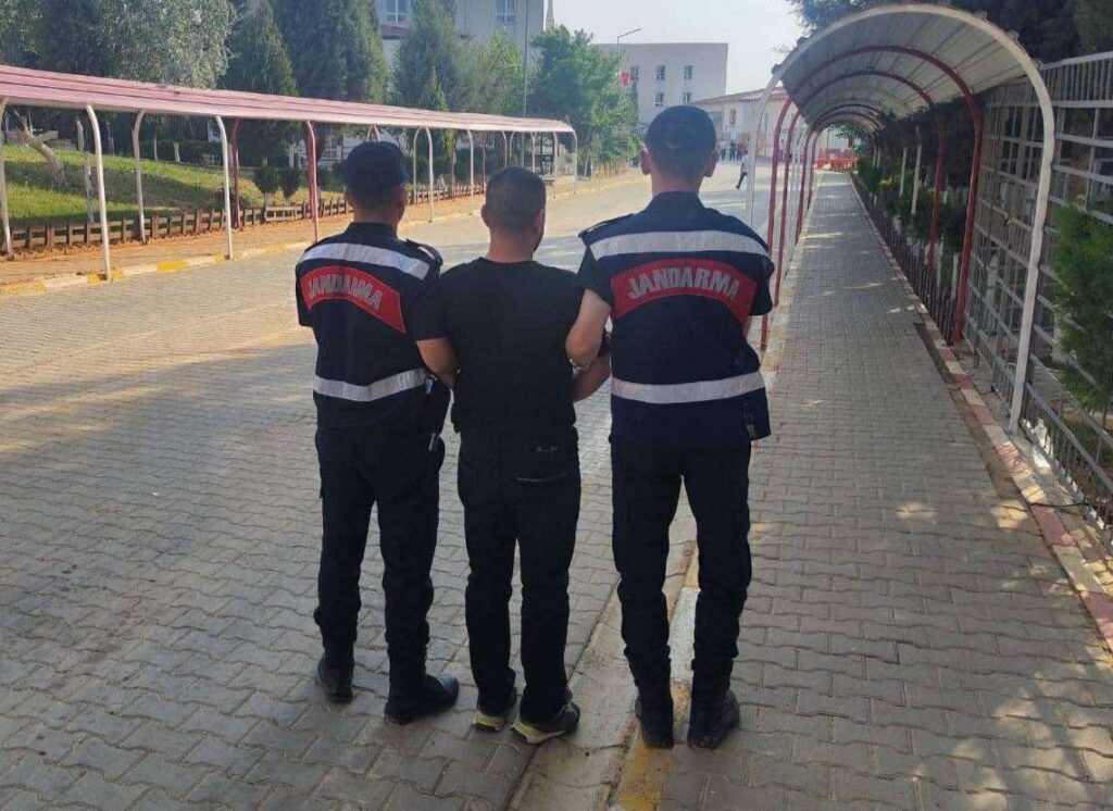 15 yıl aranma kaydı bulunan şahıs JASAT’tan kaçamadı!
