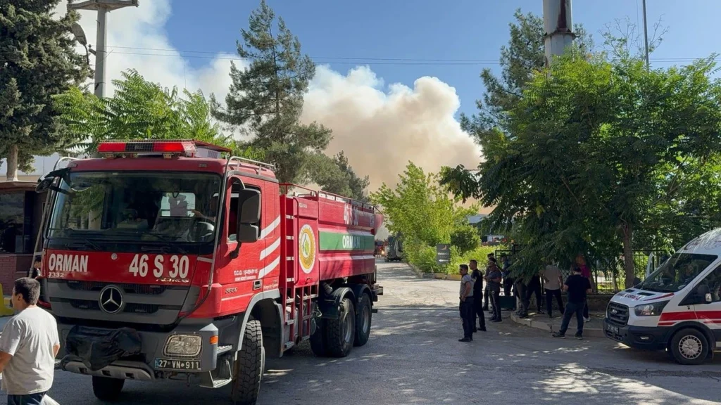 Gaziantep OSB’de yangın paniği!