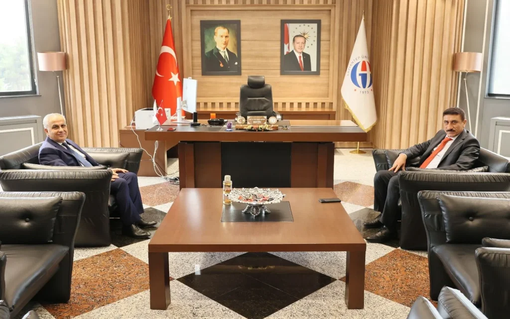 Akman’dan Gaziantep Üniversitelerine ziyaret