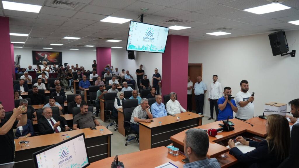 AK Partili Meclis Üyesi CHP’ye geçti
