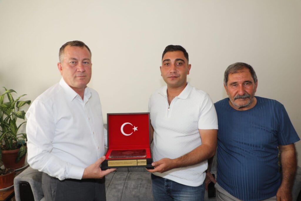 Başkan Doğan, “Bu Topraklar Sizin Gibi Yiğitlerle Güvende”