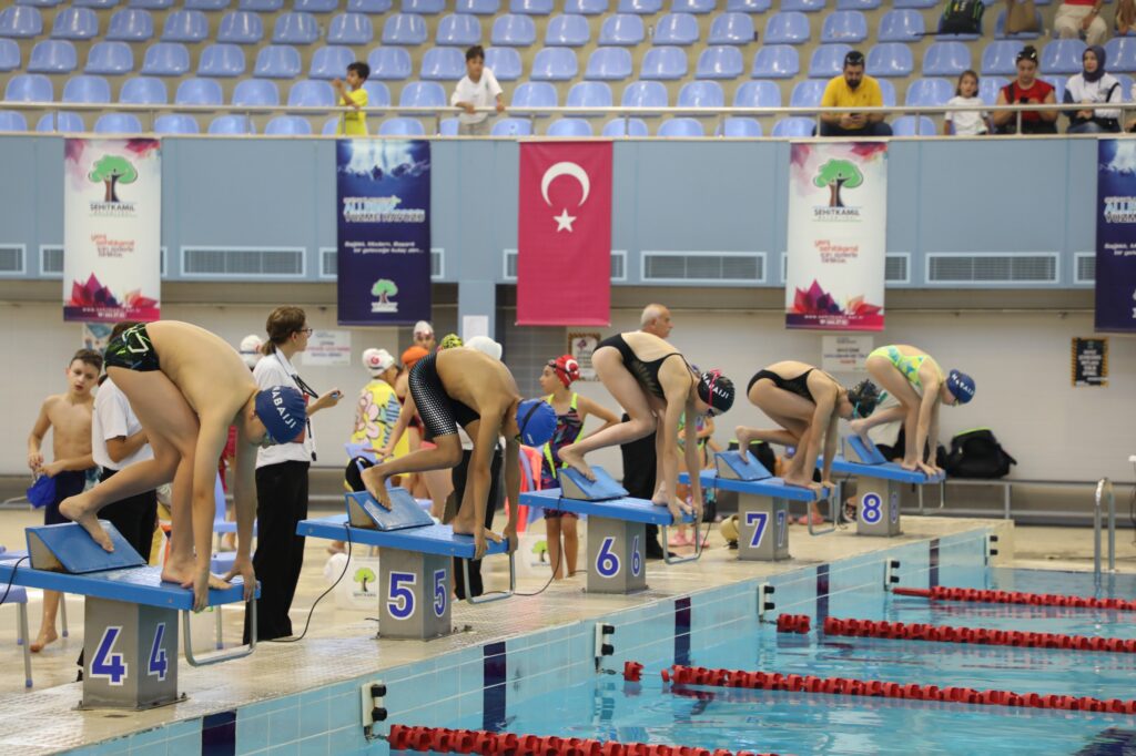 Şehitkamil’de çocuklar Alleben ile hem öğrendi hem serinledi