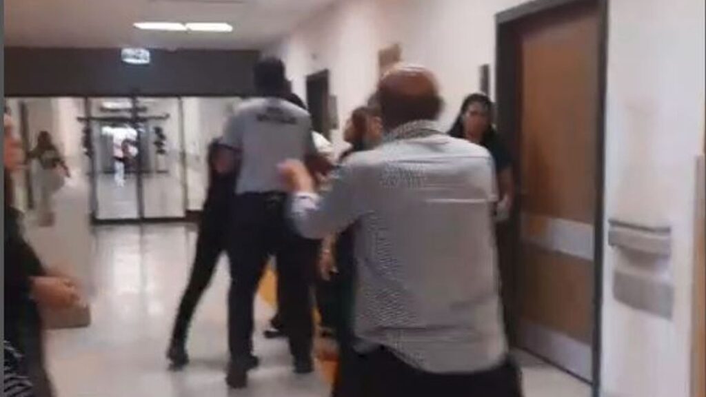Gaziantep Şehir Hastanesi’nde doktor ile hasta yakınları arasında büyük kavga