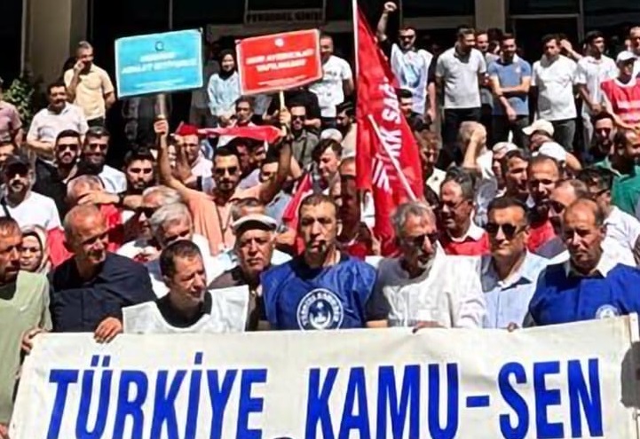 Gaziantep’te Kamu Sen’e bağlı memurlar iş bıraktı