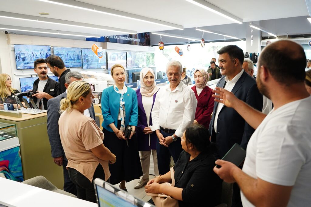 Milletvekili Bakbak esnafın talepleri dinlendi