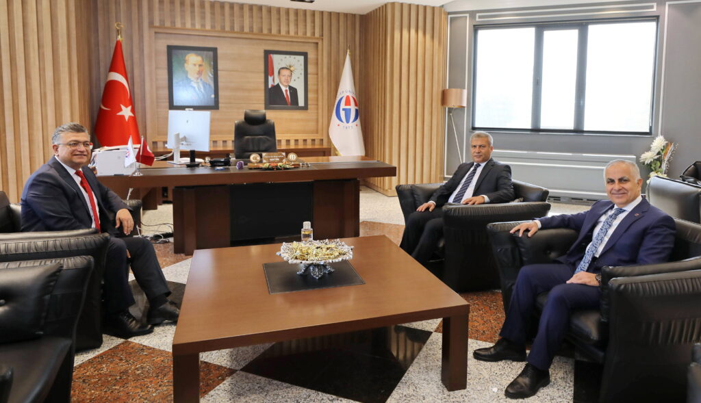Anadolu Ve Dumlupınar Üniversitesi Rektörlerinden GAÜN’e Ziyaret