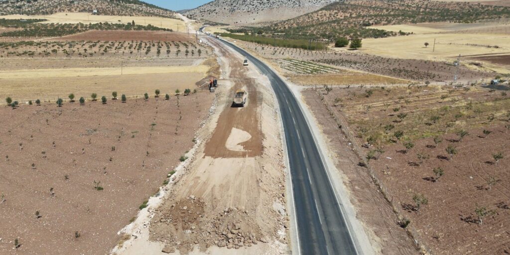Ali Şahin Duyurdu: Gaziantep–Yavuzeli–Araban–Besni Yolu İçin Geri Sayım Başladı
