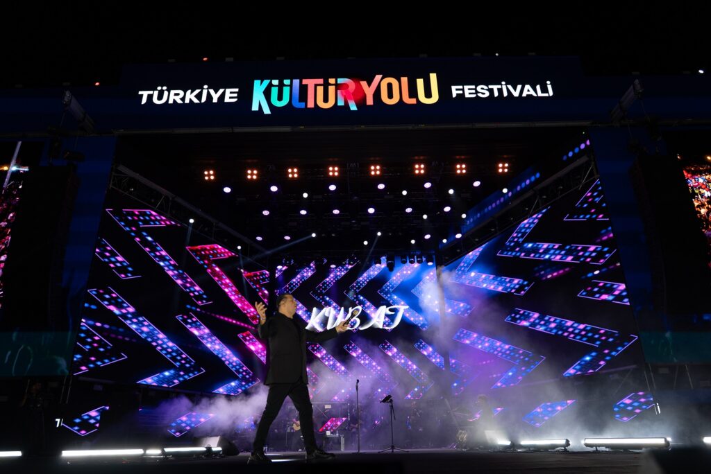 Gastroantep’in ilk konserinde Kubat sahne aldı