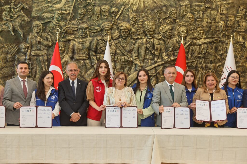 Gaziantep Büyükşehir Belediyesi “öğrenci dostu şehir” protokolüne imza attı