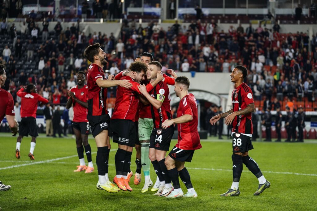 Gaziantep FK, Fenerbahçe Maçı İçin Tüm Biletlerde Yüzde 50 İndirim Yaptı!