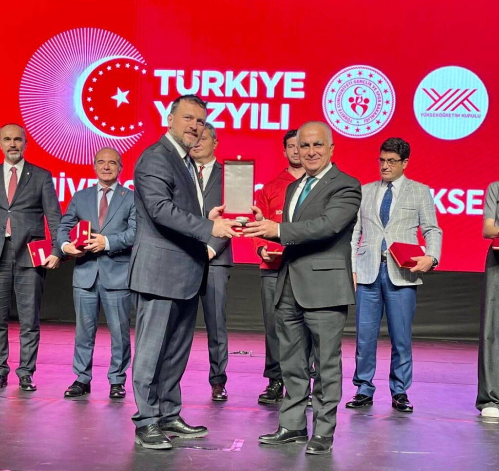 GAÜN, 39 Madalyayla Türkiye’de İlk 5’e Girdi