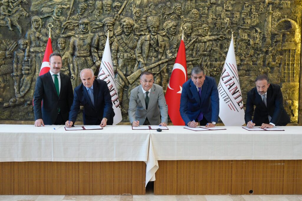 Mahsum Altunkaya’dan Gaziantep’e Yatılı Hafızlık Kur’an Kursu
