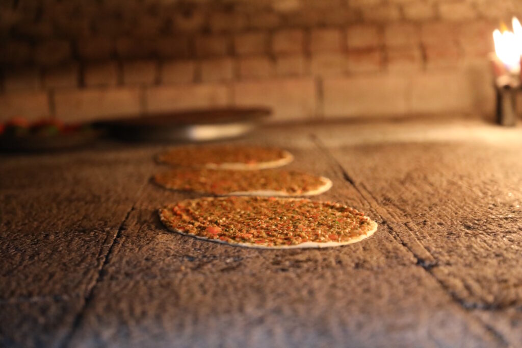 Antep Lahmacunu AB Tescilli Tarifiyle Taş Fırında Pişirilerek Tanıtıldı