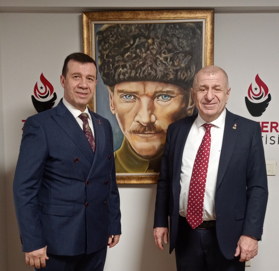 Zafer Parti Gaziantep’te toplu istifanın ardından flaş açıklama: “Makamlar kişilere ait değil”