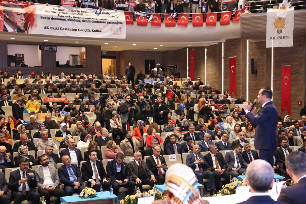 AK Parti Genel Başkan Yardımcısı Kürşad Zorlu Gaziantep’te Teşkilatla Buluştu