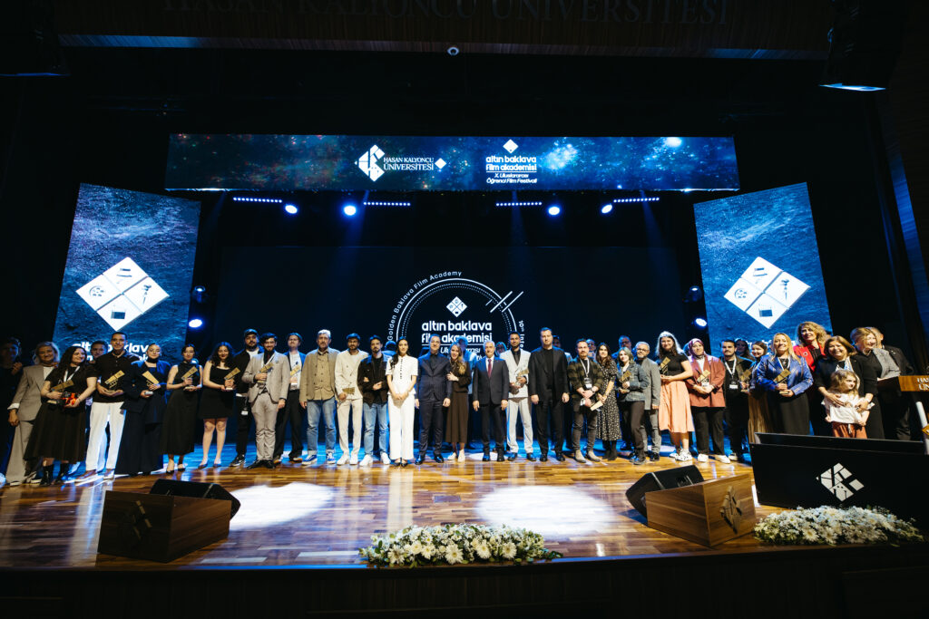 Altın Baklava Film Festivali’nde Ödüller Sahiplerini Buldu