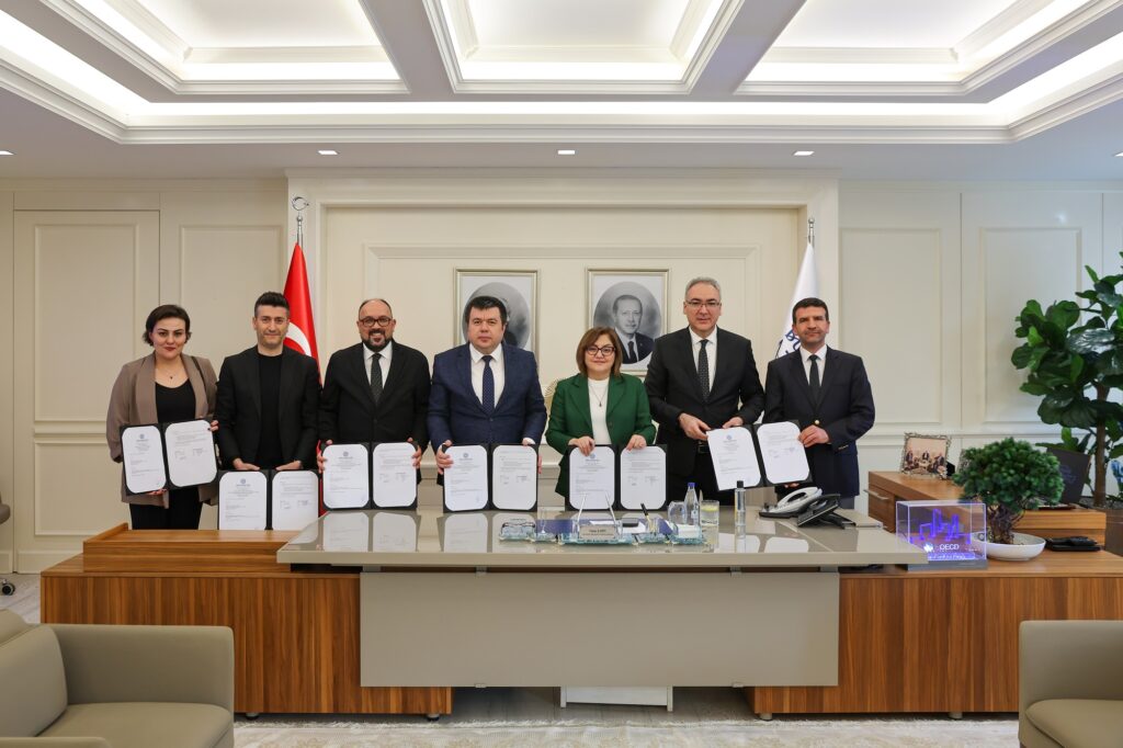 Gaziantep Büyükşehir’den Kurumsal Gücü Artıracak 3 Dev Proje