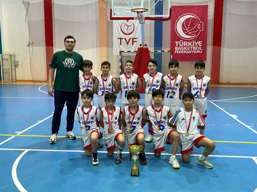 SANKO Okulları Minik Erkek Basketbol Takımı Gaziantep Şampiyonu Oldu