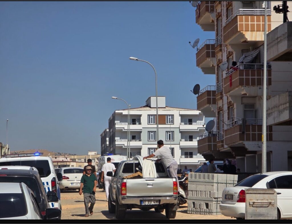 Gaziantep’in Nizip ilçesinde bir kişi evinde ölü bulundu